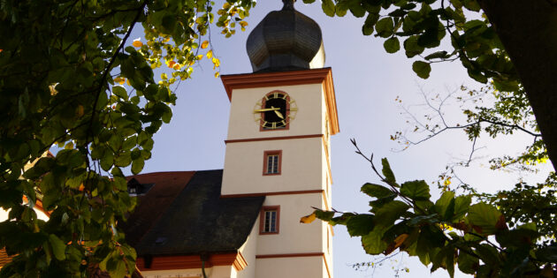 Der Rundweg durch Bürstadt führt unter anderem an der katholischen Kirche St. Michael vorbei. Foto: oh