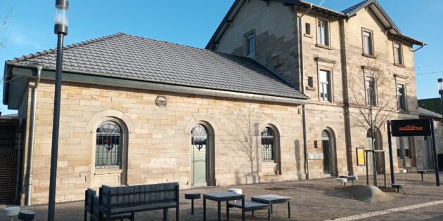 Das Bahnhofsgebäude wird zum neuen Jahr zum Sitz der Ordnungspolizei und der Straßenverkehrsbehörde. Foto: Stadt Bürstadt