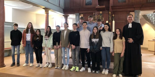 Die diesjährigen Konfirmanden in Groß-Rohrheim. Foto: oh