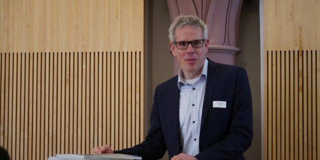 Landrat Christian Engelhardt lud als Vorsitzender des Landesverbandes Hessen im deutschen Bibliotheksverband (dbv) in den Wiesbadener Landtag, um eine Weiterentwicklung der hessischen Bibliotheken voranzutreiben. Foto: oh