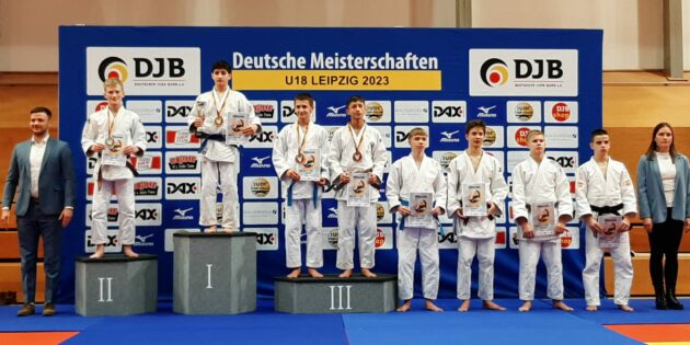 Ganz vorne dabei: Max Danner bei der Siegerehrung der Deutschen Einzelmeisterschaft. Foto: oh