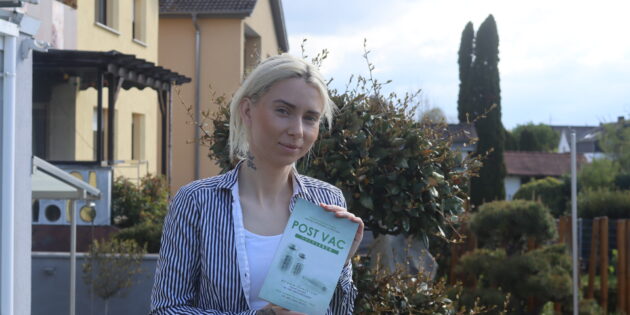 Dorina Vanka, selbst durch Post-Vac betroffen, lädt alle Betroffenen zu einer Selbsthilfegruppe ein – das erste Treffen findet am 4. Mai statt. Foto: Benjamin Kloos