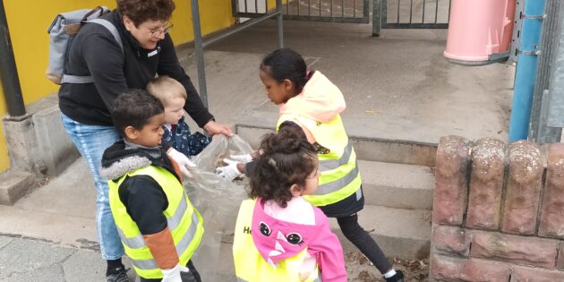 Beim „Sauberhaften Kindertag” zeigten die Kinder der Kita Sonnenschein vollen Einsatz. Foto: oh
