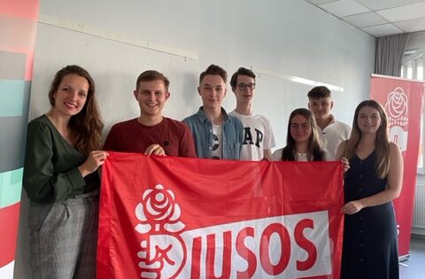 Bereit für den Landtagswahlkampf: Josefine Koebe, Mika Hoffmann, Alexander Fritz, Félix Noé, Aylin Erdogan, Lorenz Fery und Simone Reiners (v.l.). Foto: oh