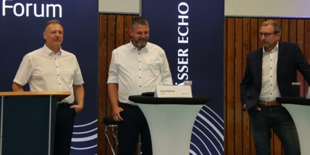 Die drei Kandidaten für das Bürgermeisteramt in Groß-Rohrheim vor Beginn der Veranstaltung (von links): Heiko Sonnleitner-Seegmüller (parteilos), Frank Meister (LiGR) und Karsten Krug (unabhängig). Foto: Hannelore Nowacki