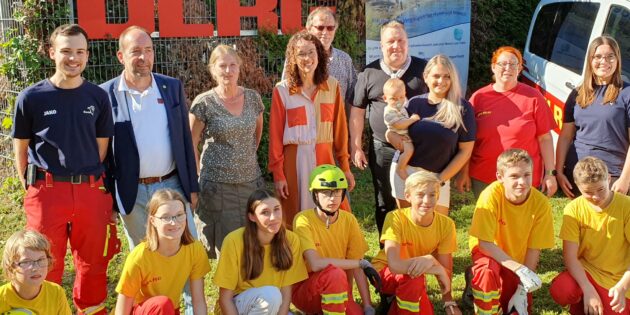 Vertreter von Bündnis 90/Die Grünen statteten dem Lampertheimer DLRG-Team einen Besuch ab.  Foto: Grüne Lampertheim