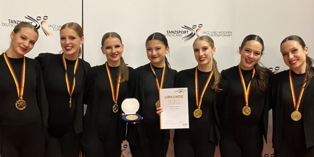 Toller Erfolg für die „neo dance company“ der TG Bobstadt/TANZbar Biblis, die bei den Deutschen Meisterschaften in Saarlouis zum zweiten Mal in Folge ganz oben auf dem Treppchen standen. Foto: oh