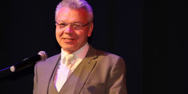 Das Ehrenamt halte die Gesellschaft zusammen, sagte Bürgermeister Gottfried Störmer und dankte den Ehrenamtlichen für ihr Engagement. Foto: Hannelore Nowacki