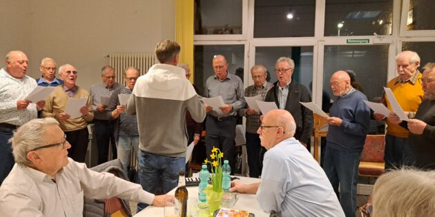 Das offene Singen mit dem FC-Quartett Groß-Rohrheim stieß wieder auf reges Interesse. Entsprechend große ist die Vorfreude auf den nächsten Termin am 25. April.  Foto: oh